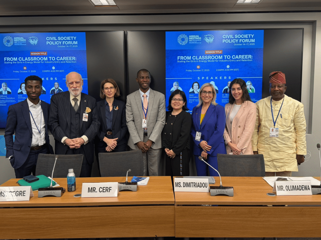 L_R-Ola-Oluyinka_-Vint-Cerf_Maria-Dimi_-Adebusuyi-Olutayo-Olumadewa_-Li-lou_-Claudia-Segre_-Ame_-Ola_1_optimized_2000-2-1024x768